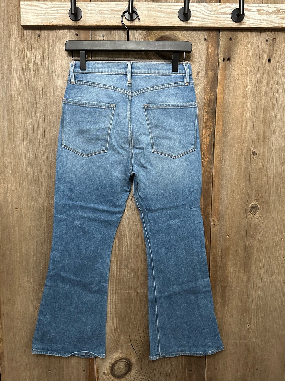 Frame Denim High Waisted Le Crop Flare in Opus Blue Wash Size 27 - Picture 3 of 16